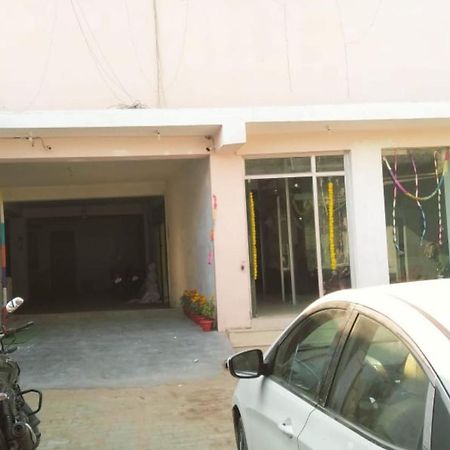 The Magnum Bed & Breakfast Yeni Delhi Dış mekan fotoğraf